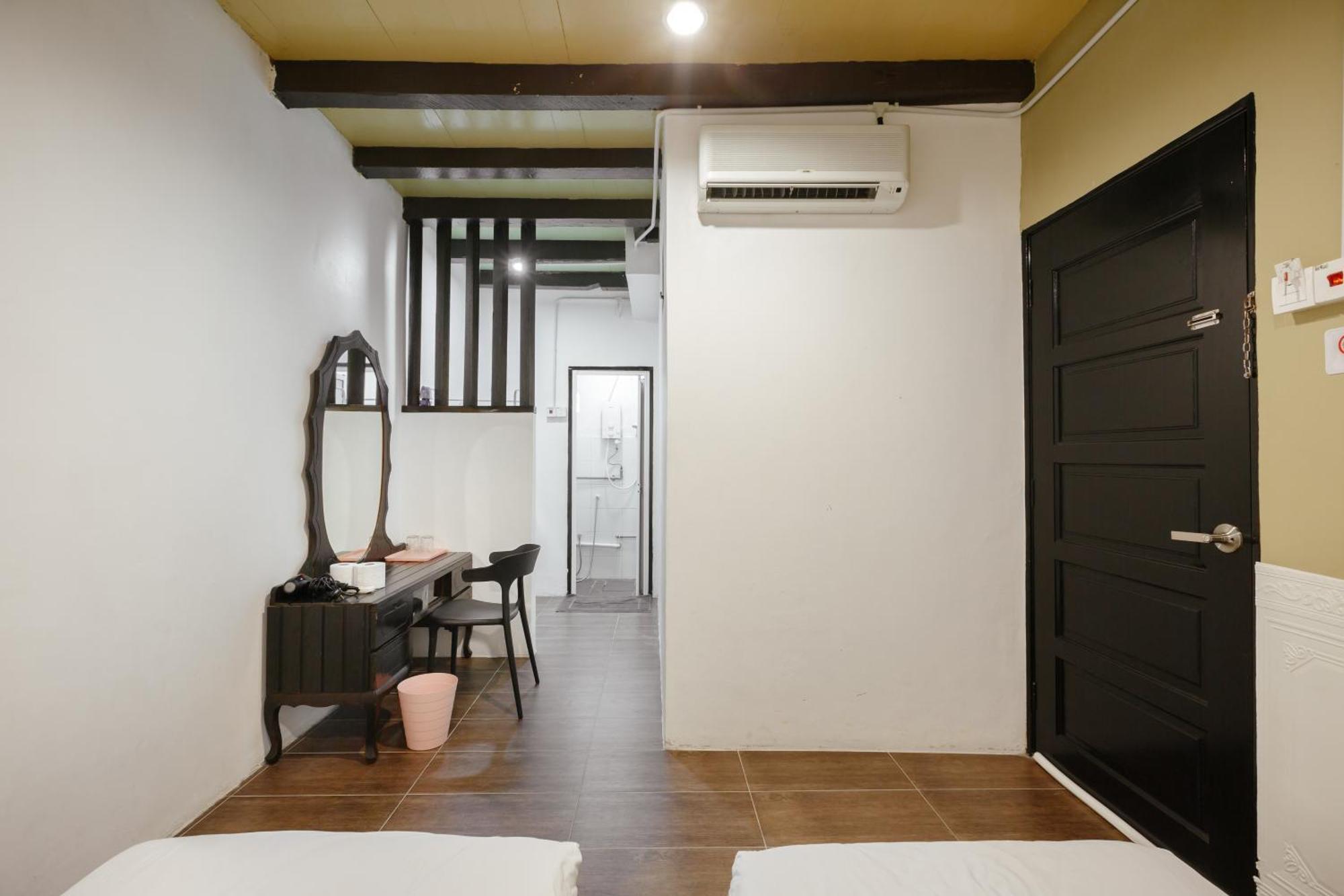 Kangsar Inn 73 Джордж Таун Екстериор снимка
