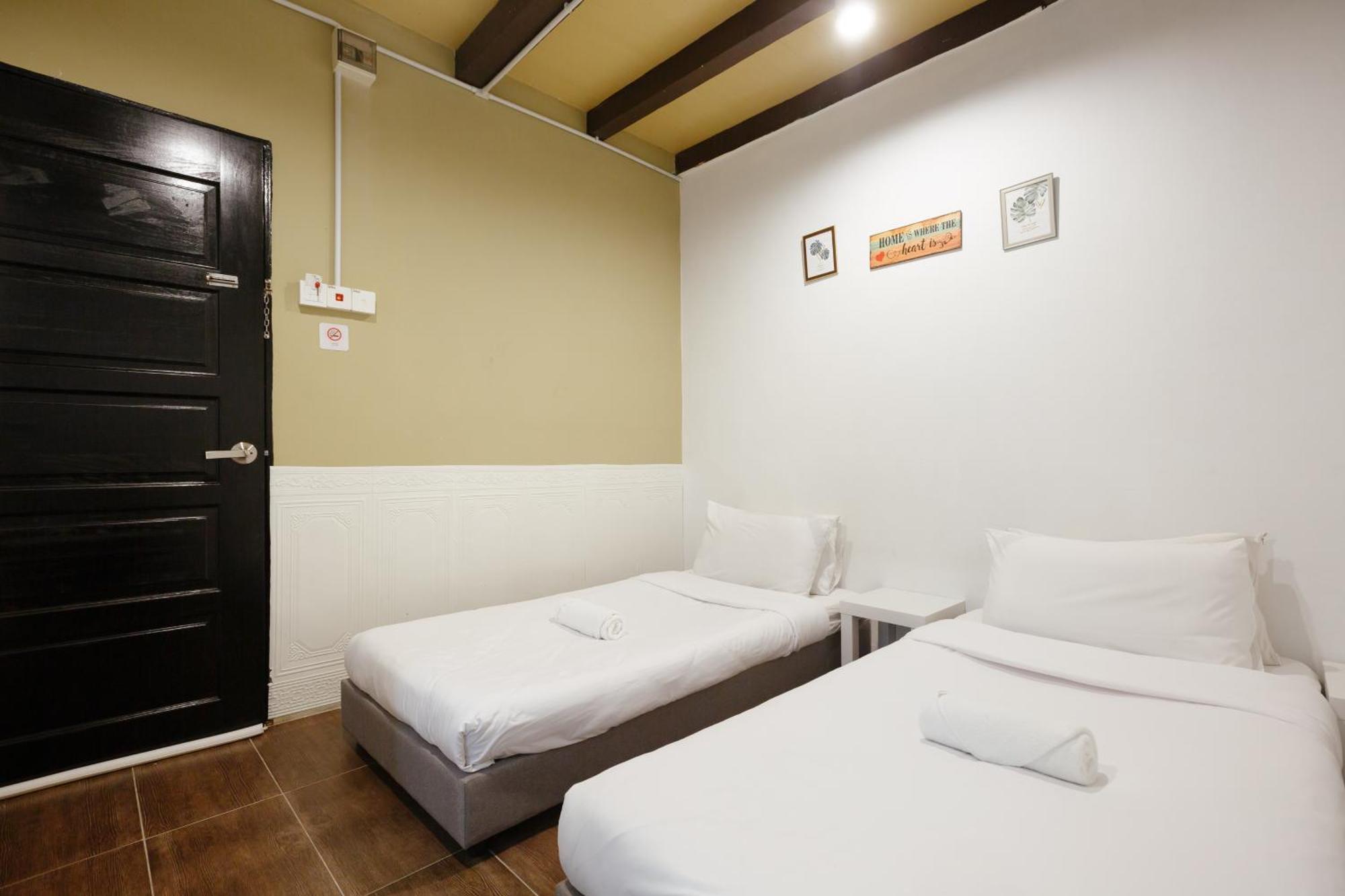 Kangsar Inn 73 Джордж Таун Екстериор снимка